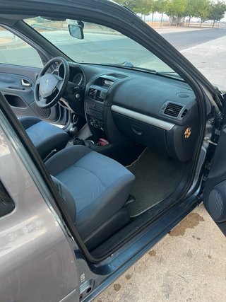 Renault Clio 2005
