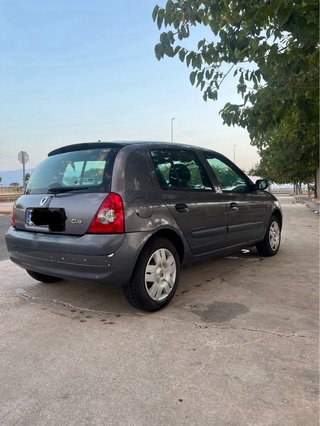 Renault Clio 2005