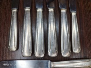 9 Cuchillos Antiguos Mango de Plata