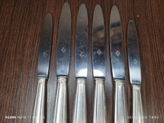 9 Cuchillos Antiguos Mango de Plata