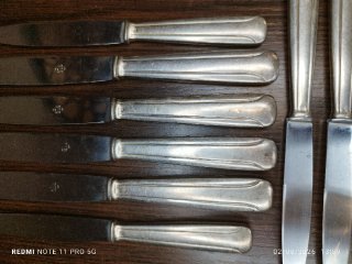 9 Cuchillos Antiguos Mango de Plata