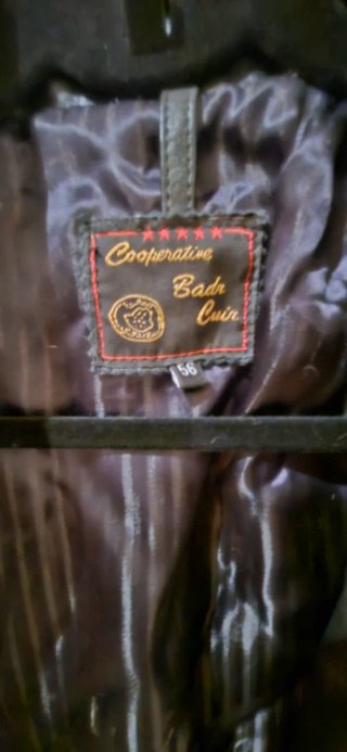 Chaqueta de cuero negra