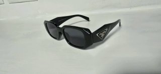 Gafas de sol Prada mujer negras