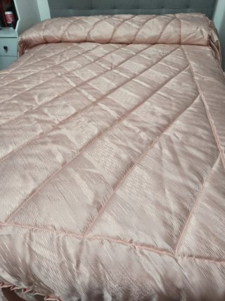 Edredón Coral Satén Cama 1.35 como nuevo