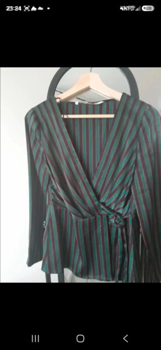 Camisa Zara Talla XS Rayas Verdes y Negras