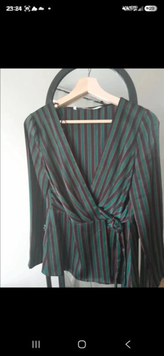Camisa Zara Talla XS Rayas Verdes y Negras