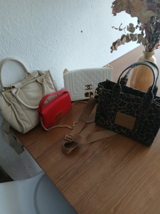 Set 3 Bolsos Mujer: Beige, Rojo y Estampado