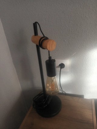Lámpara mesa industrial madera y metal y bombilla
