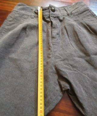 Pantaloni marroni alla turca
