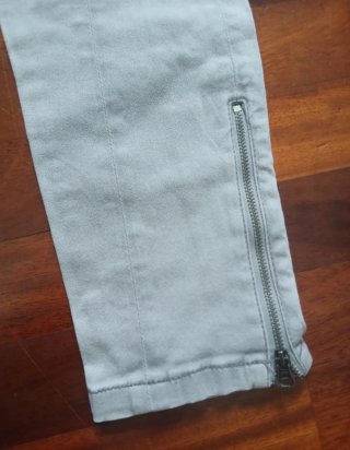 Pantaloni cargo grigi