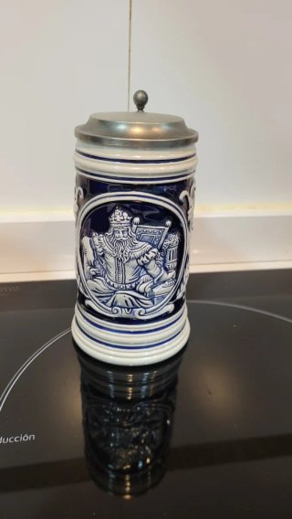 Jarra de cerveza con tapa SÓLO recoger