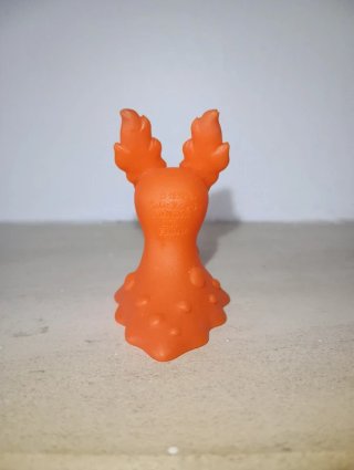 Pokémon finger puppet toy pokémon Slugma bandai
