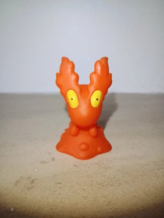 Pokémon finger puppet toy pokémon Slugma bandai