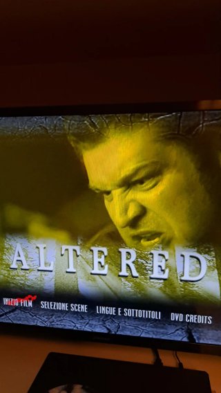 DVD Altered - Universal