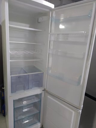 Nevera combi blanca