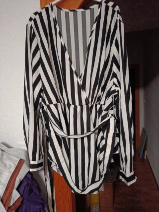 Camisa Rayas Blanco y Negro