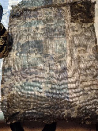 Ropa militar camuflaje todo junto