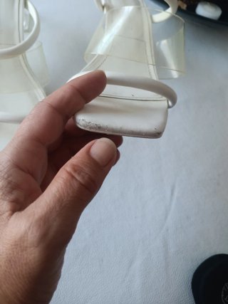 Sandalias Pull&Bear blancas