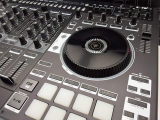 mesa mezclas roland serato dj 808