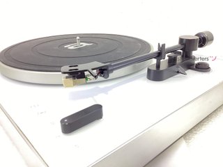 giradiscos aiwa apx-680bt/wt