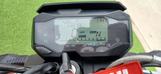BMW 310 R: Moto Deportiva y Divertida