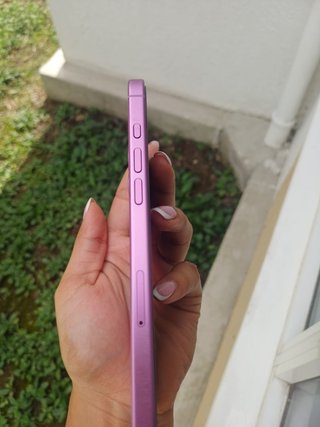 iPhone 16 Plus 128GB Rosa/Morado Como Nuevo