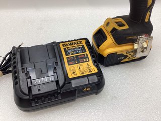 taladro a bateria dewalt dcd996