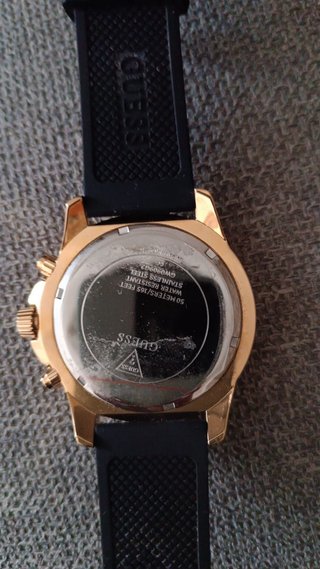 Reloj Guess Multifunción Silicona 48mm Dorado