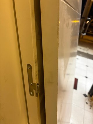 Puertas macizas blancas