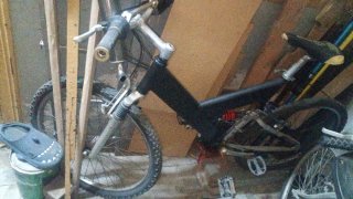 Bicicleta de montaña negra. En perfectas condicion