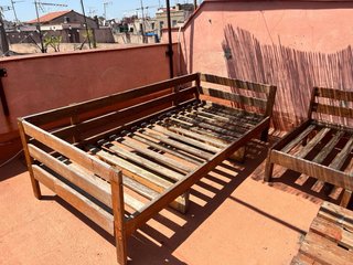 Sofá exterior y 2 palets madera