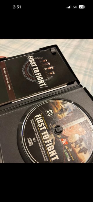 Juego PC First to Fight CD-ROM
