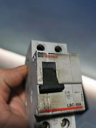 Lote 5 Interruttori Automatici Magnetotermici, MEDEX, LSC-10A