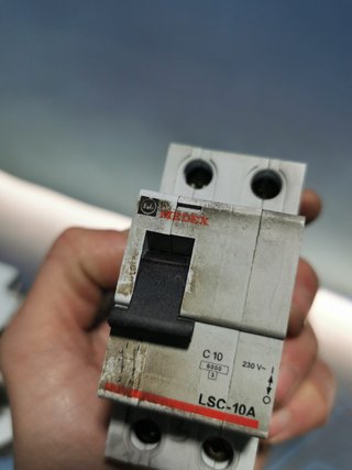 Lote 5 Interruttori Automatici Magnetotermici, MEDEX, LSC-10A