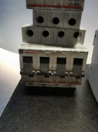 Lote 5 Interruttori Automatici Magnetotermici, MEDEX, LSC-16A