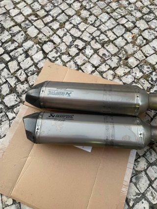 Escapes Akrapovic Yamaha FJR 1300