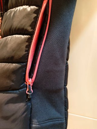 Chaleco acolchado Quechua Talla S. Nuevo.
