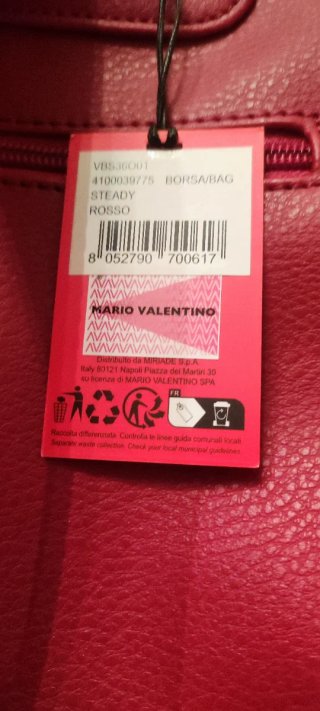 Mochila Mario Valentino. Color granate