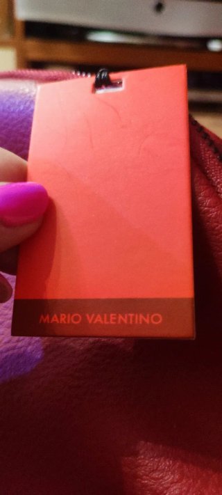 Mochila Mario Valentino. Color granate