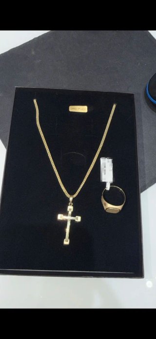Cadena y crucifijo oro 18 kl