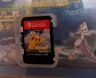 Pokemon Let's Go Pikachu! Switch