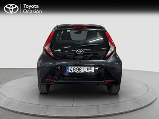 Toyota Aygo 1.0 70 x-play