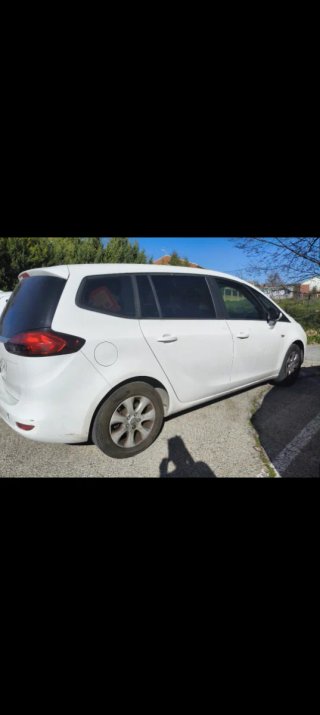 Opel Zafira Tourer 2016