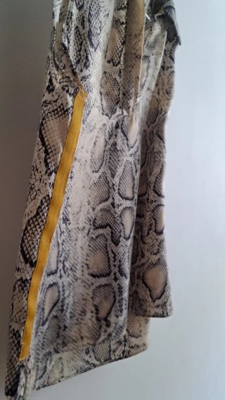 Camisa Zara Talla M Estampado Serpiente