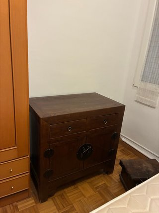 Mueble chino madera oscura