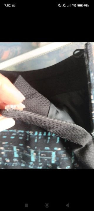 Falda estampada negra y turquesa