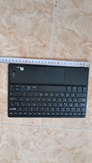 Teclado Bluetooth 1byone con Touchpad Español