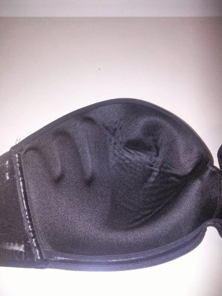 Sujetador negro sin tirantes