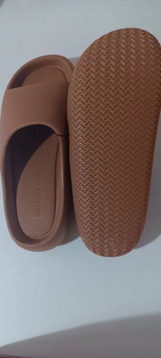 Chanclas Bershka marrones T. 38-39 nuevas