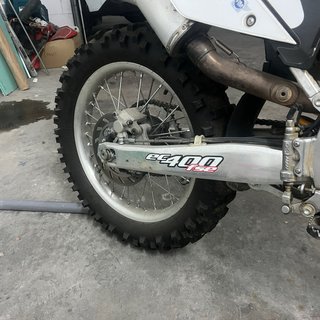 Moto Enduro/Cross Renthal Roja y Blanca
